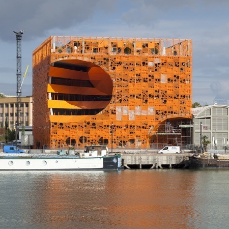 Le Cube Orange